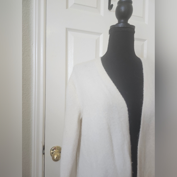 Madewell Soft Knit Long Cozy White Cardigan with Pockets XS - Picture 3 of 13